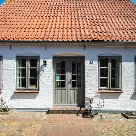 Joellas Hues Holiday home Wyk auf Foehr